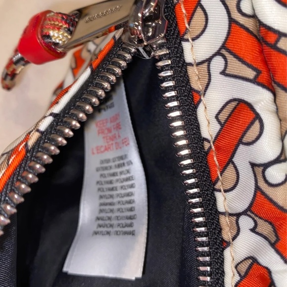 Burberry Small Cannon Bum Bag. It’s still in very good condition. - Picture 4 of 6